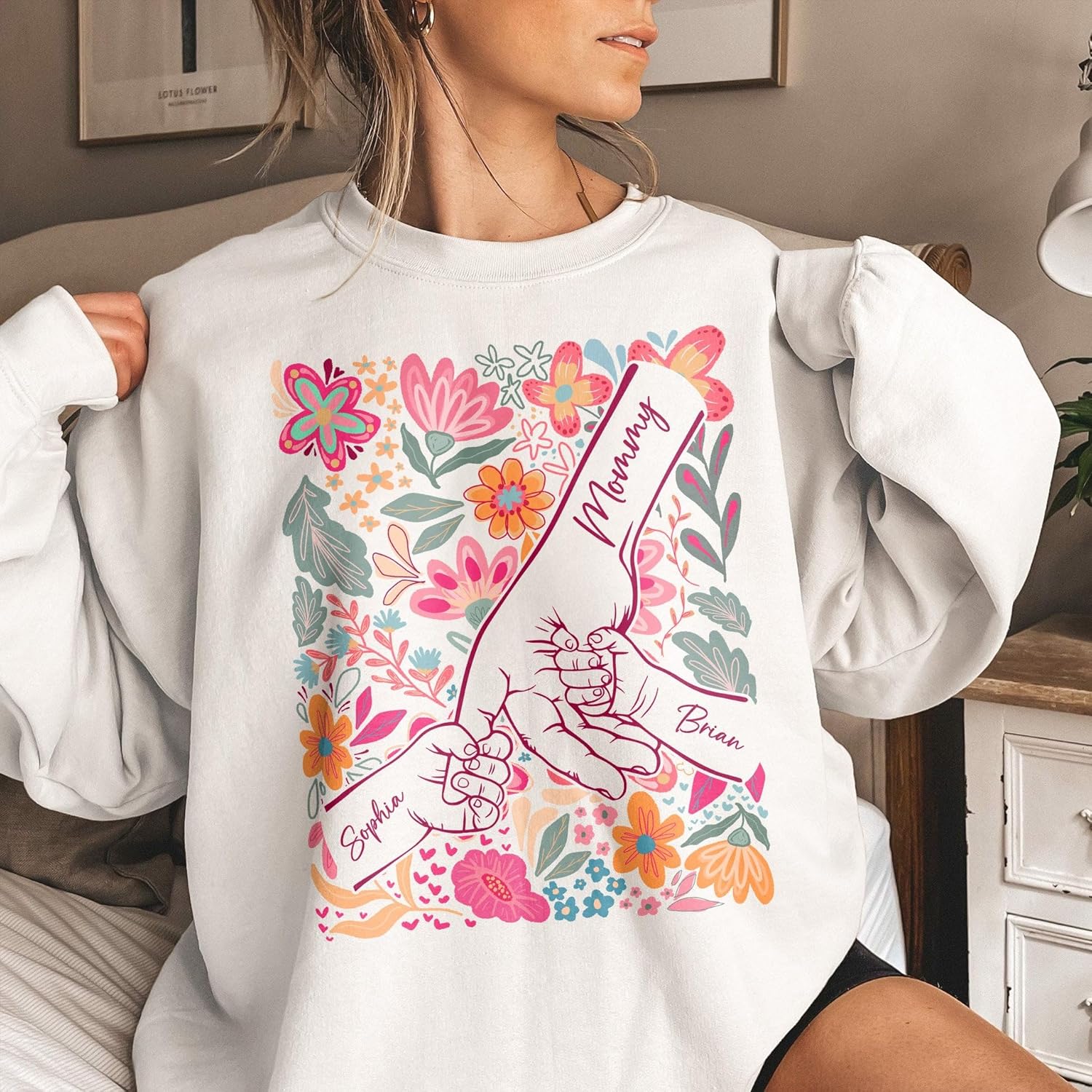 Women’s Mother Child Floral Hands Graphic T-Shirt